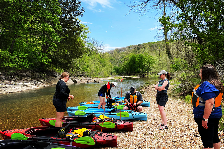 dogwood canyon tour branson mo